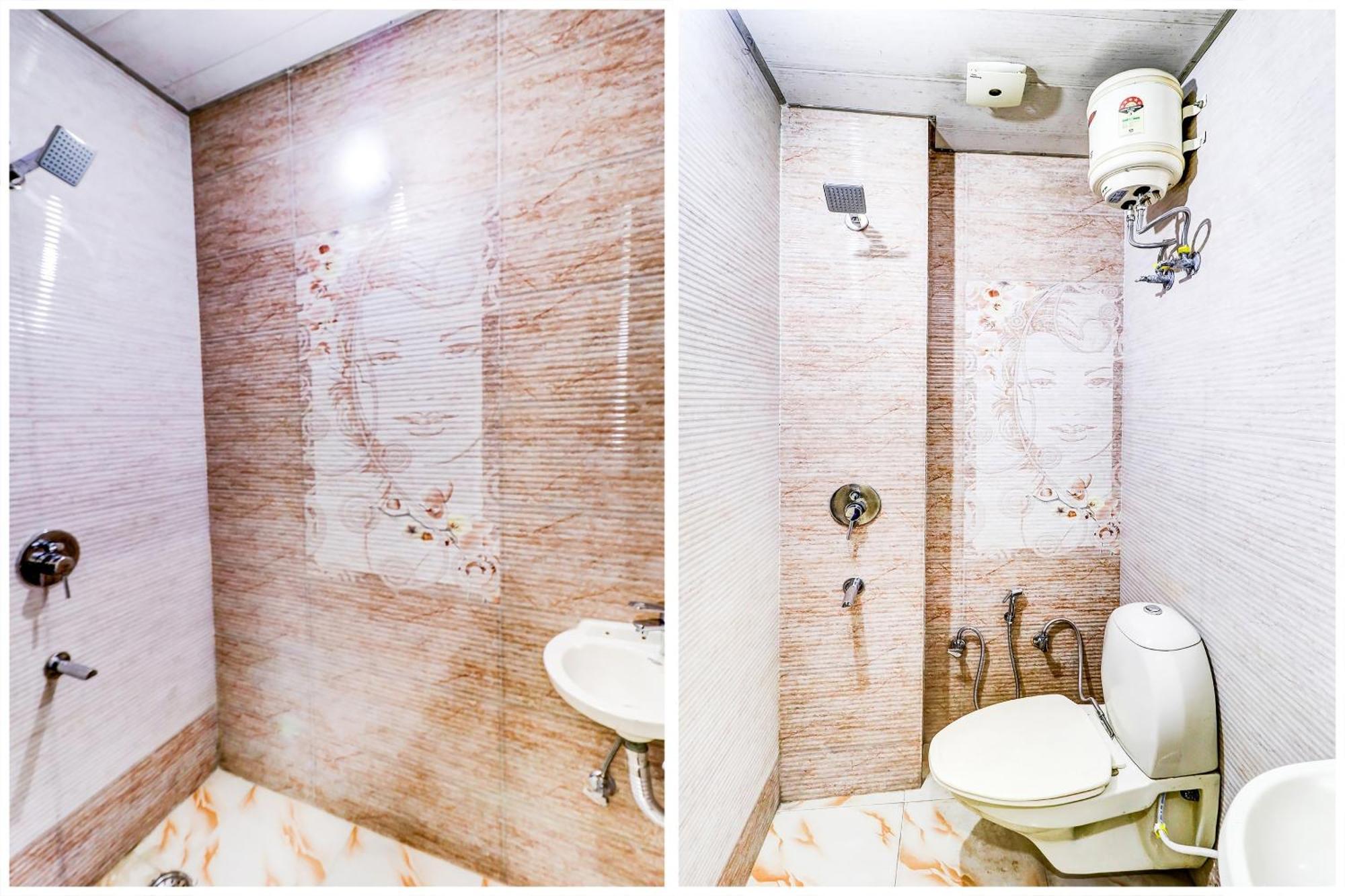 Hotel O Rs Hotels Near Pitampura Metro Delhi  Bagian luar foto